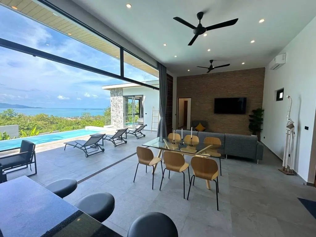 
    Stunning 3 Bedroom Modern Villa with Ocean View
  