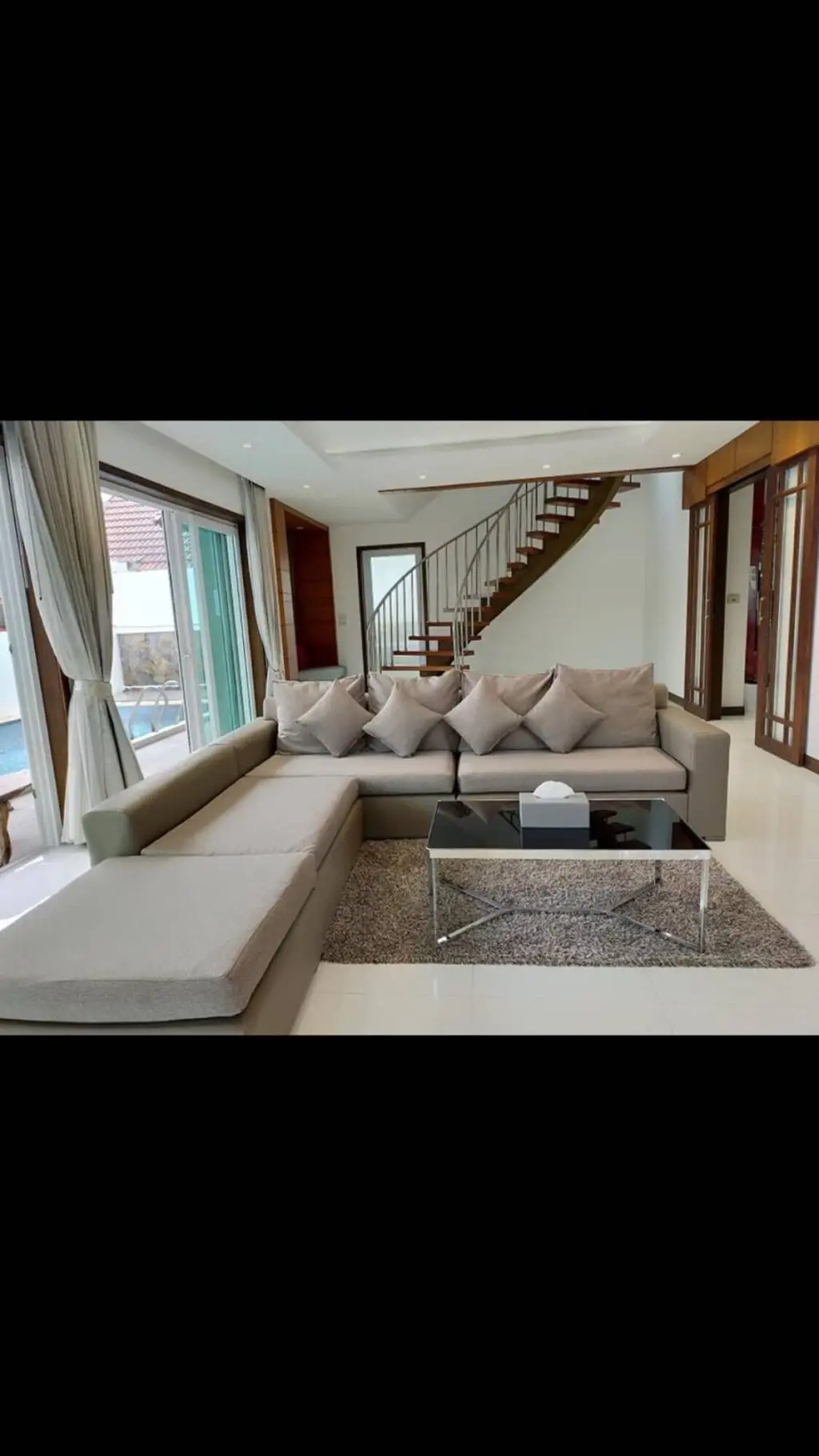 
    Contemporary 2-Storey 4BR Villa in Chaweng, Ko Samui
  