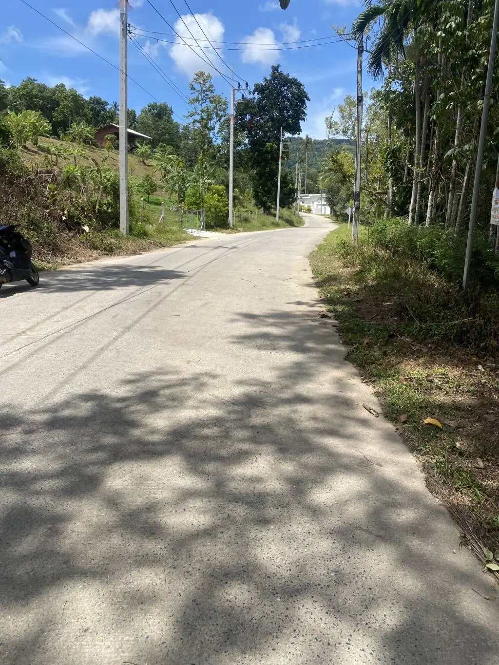 
    1 Rai of Freehold Land for Sale in Lamai, Ko Samui
  