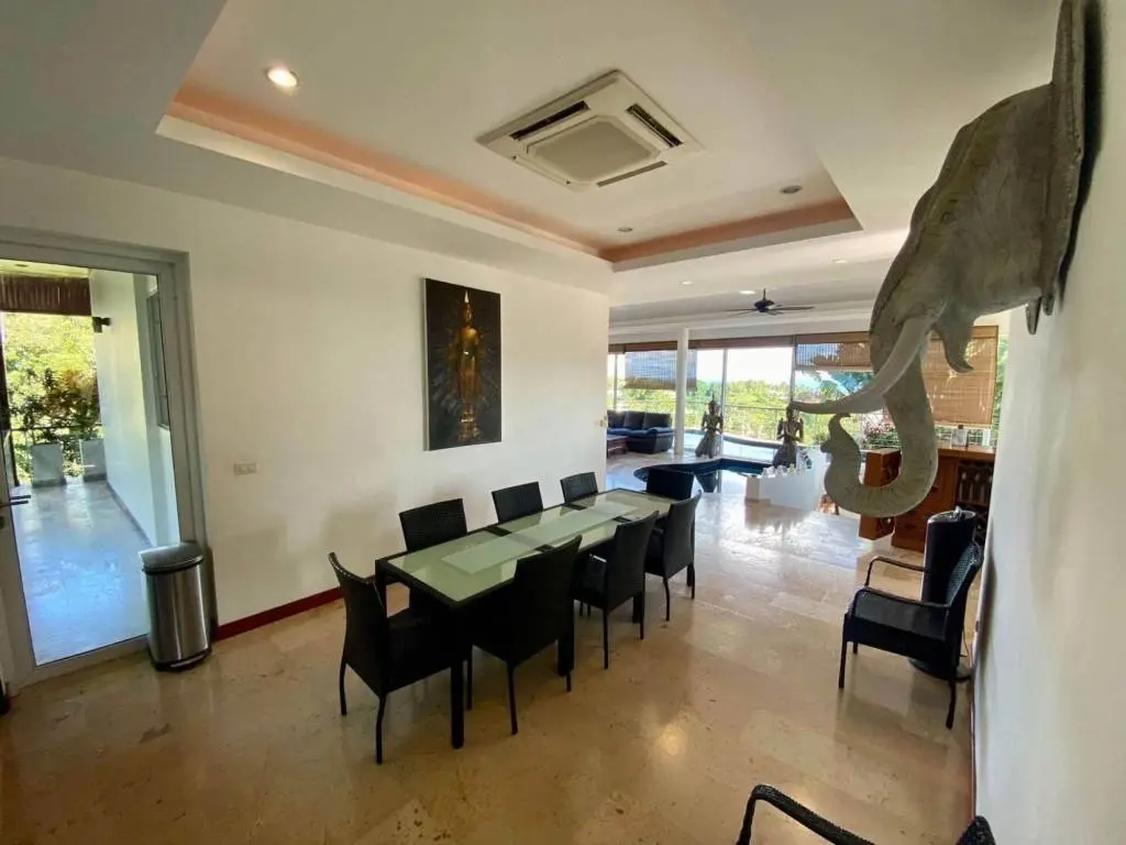 
    Luxurious 4 Bedroom Pool Villa in Lamai, Ko Samui
  