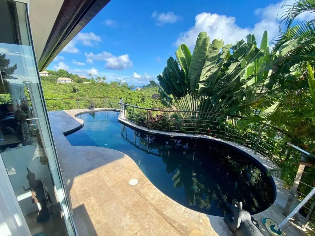 
    Luxurious 4 Bedroom Pool Villa in Lamai, Ko Samui
  