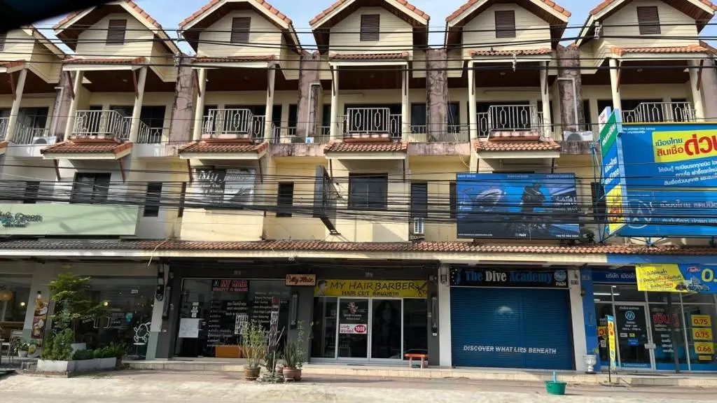 
    Ultra Luxury Freehold Retail Building Complex, Bophut, Ko Samui
  