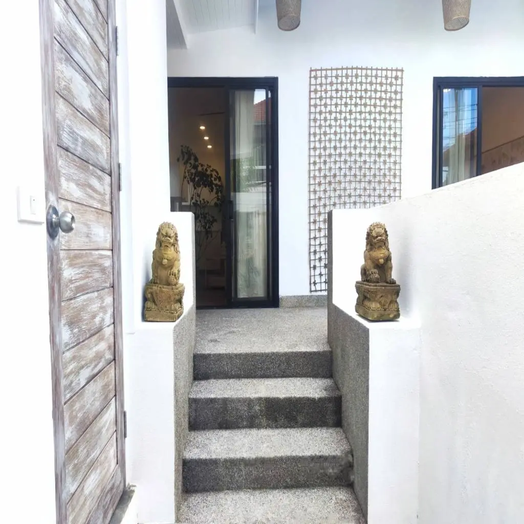 
    Investment Opportunity: 4-Rental Units in Bang Rak, Koh Samui
  