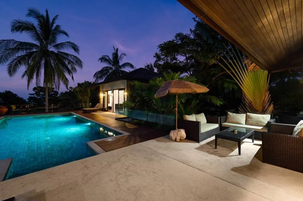 
    Luxury Bali Style Villa in Chaweng Noi
  