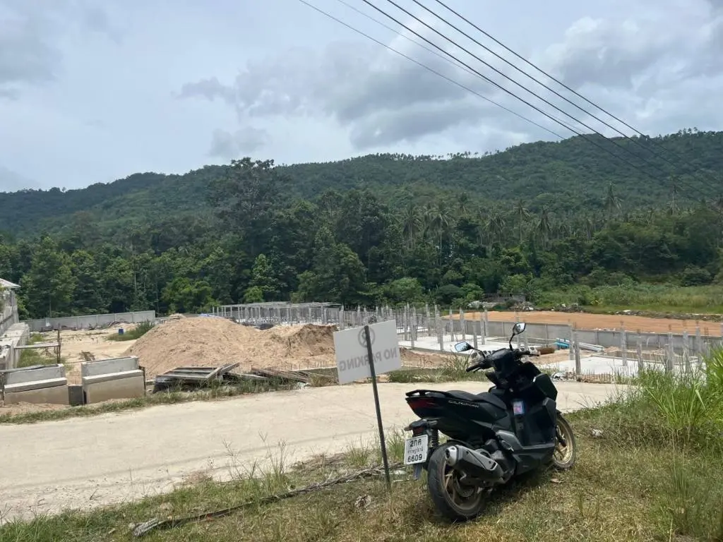 
    1 Rai of Prime Freehold Land with Mountain Views in Lamai, Ko Samui
  