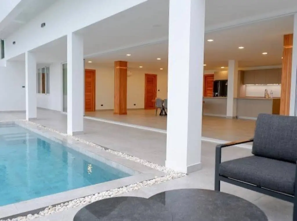 
    Luxurious 4/5-Bedroom Villa with Infinity Pool in Ko Samui
  