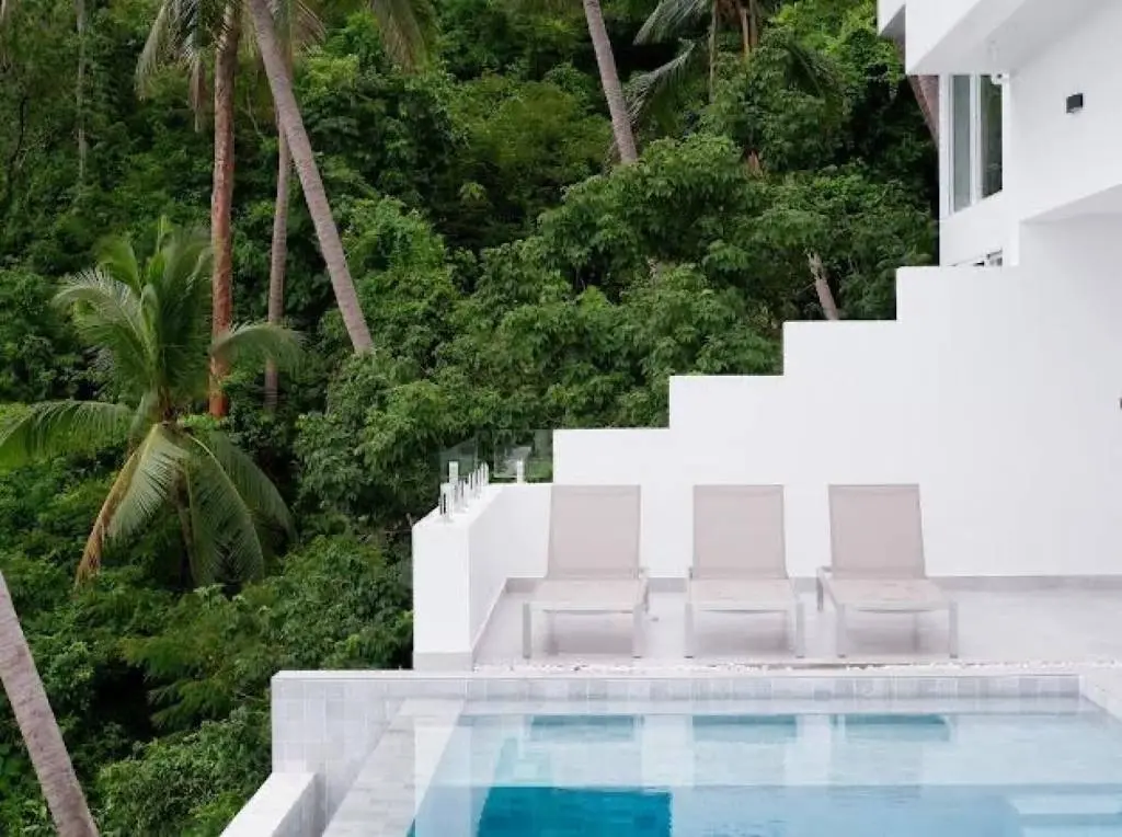 
    Luxurious 4/5-Bedroom Villa with Infinity Pool in Ko Samui
  