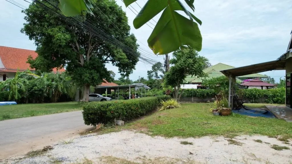 
    Sprawling 1,436sqm Land in Maret, Ko Samui - Prime Location
  