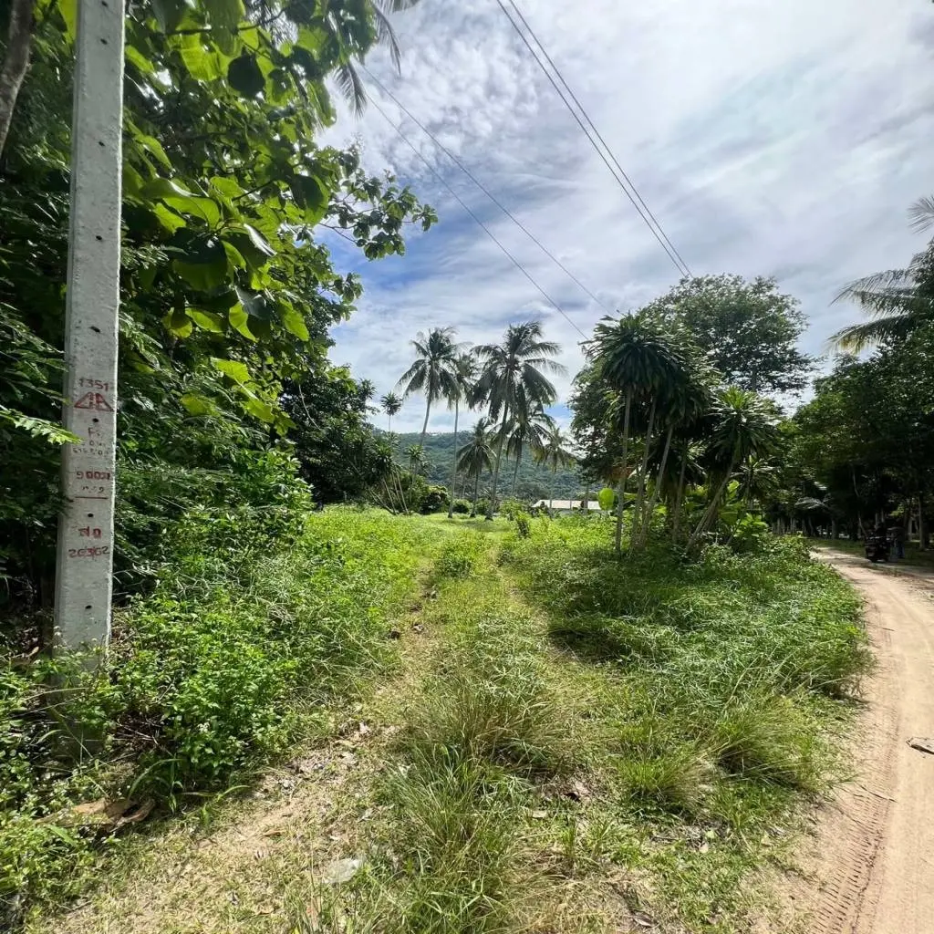 
    2.2 Rai of Scenic Land for Sale in Lamai Ko Samui, Thailand
  