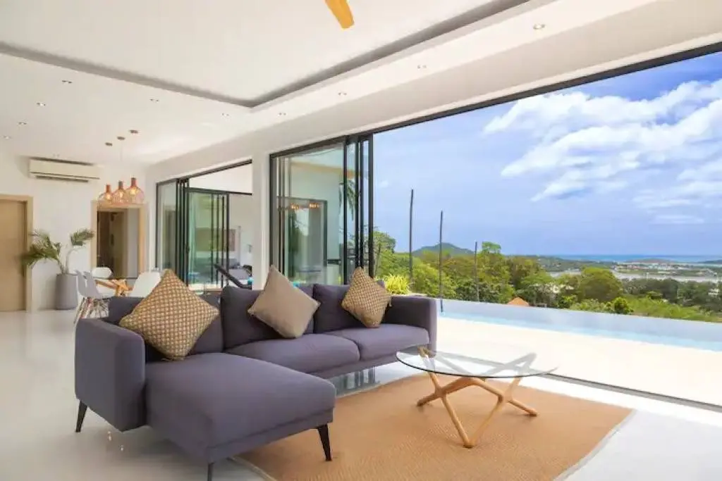 
    Amazing Sea View Villa in Chaweng Hill
  