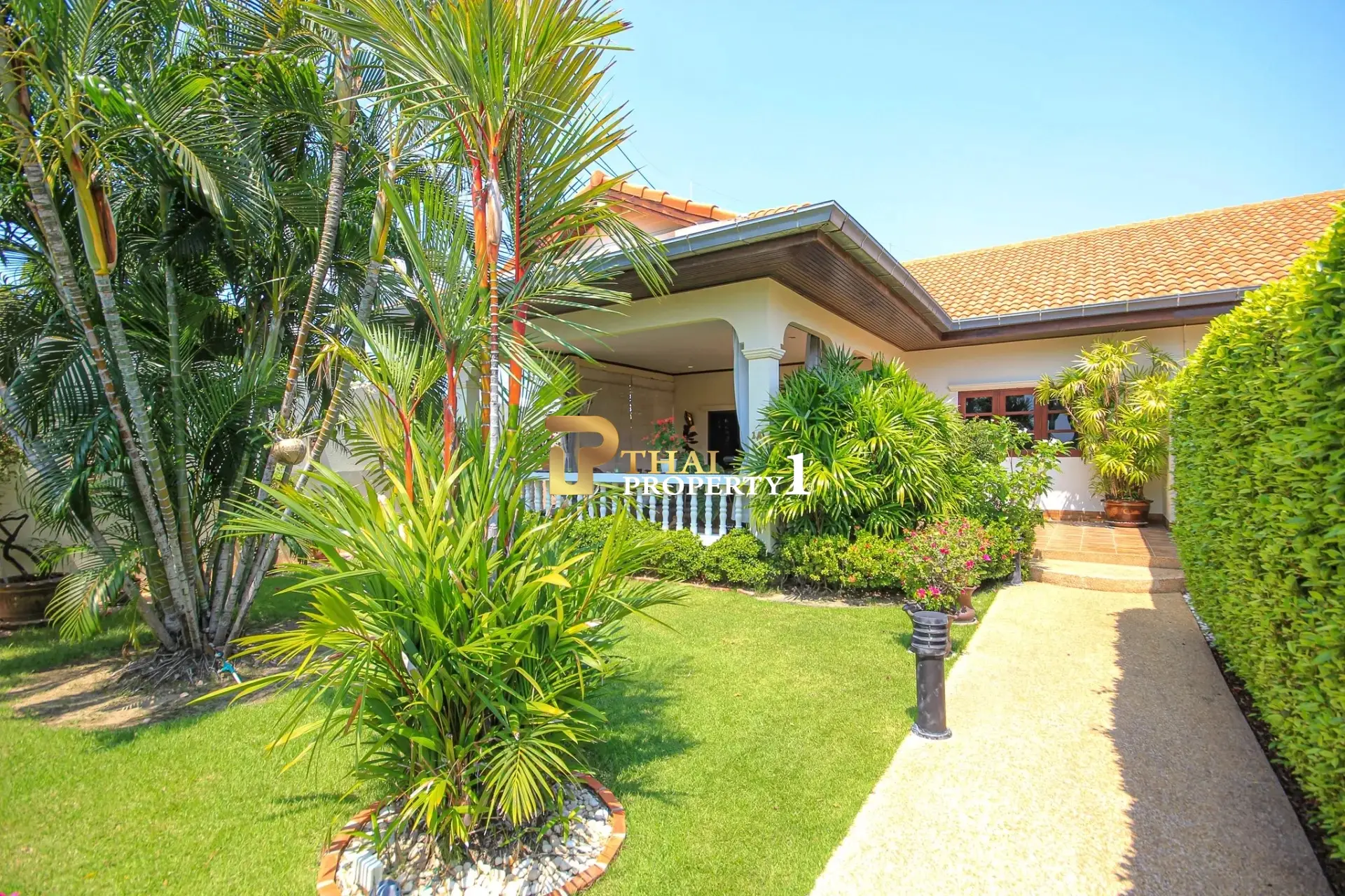 Baan Lisa, Hua Hin