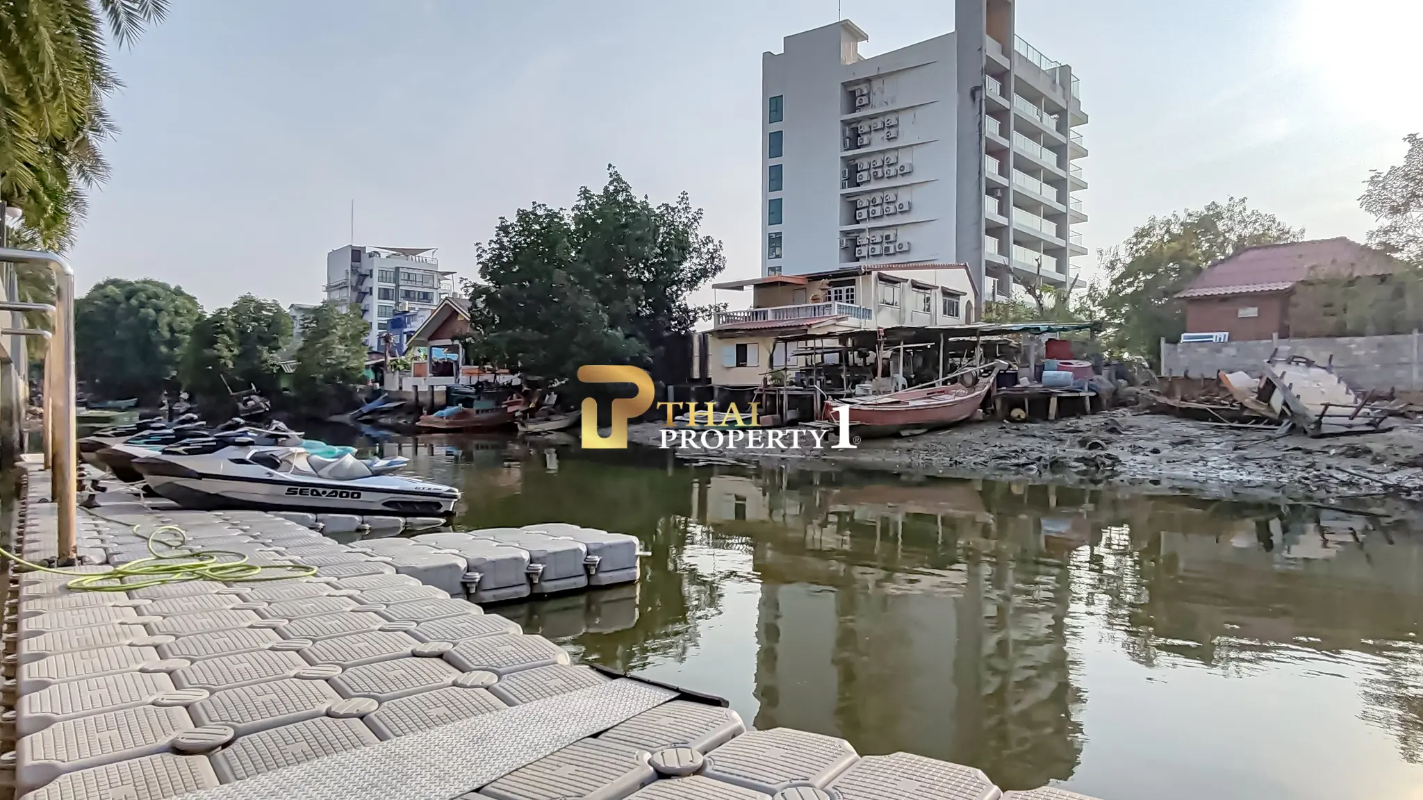 Whale Marina Condominium - Na Jomtien