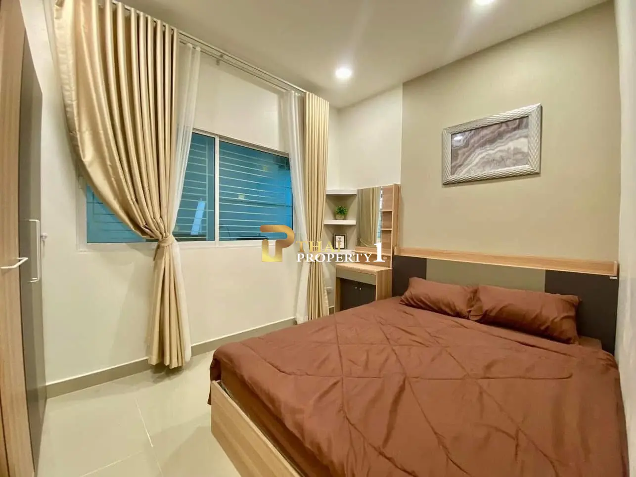 Comfortable Single-Story 3-Bedroom Villa with Covered Patio and Carport in Nong Prue, Pattaya