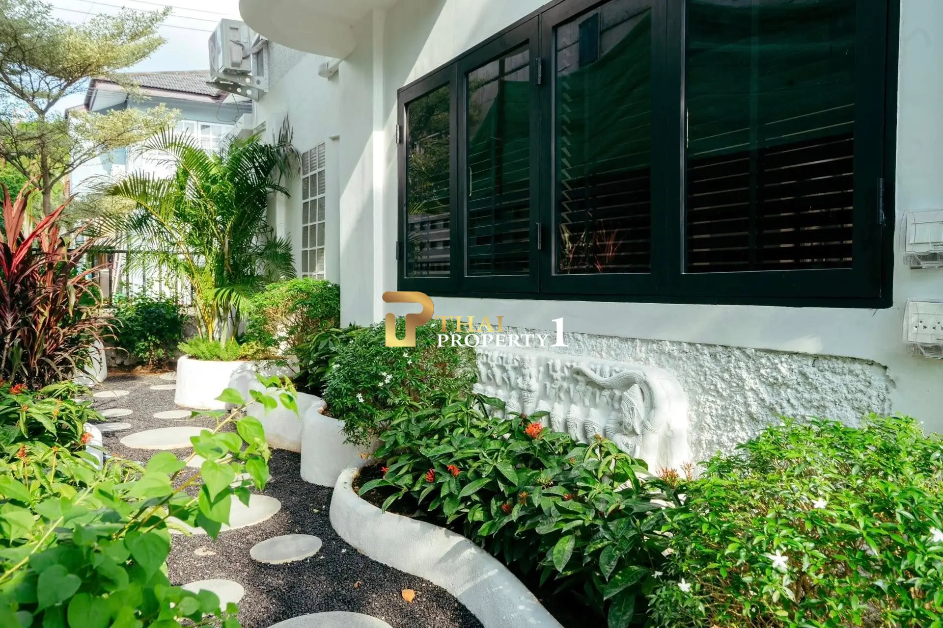 Spacious Great Located 4-Bedroom Pool Villa Near Jomtien Beach - Rental Investment