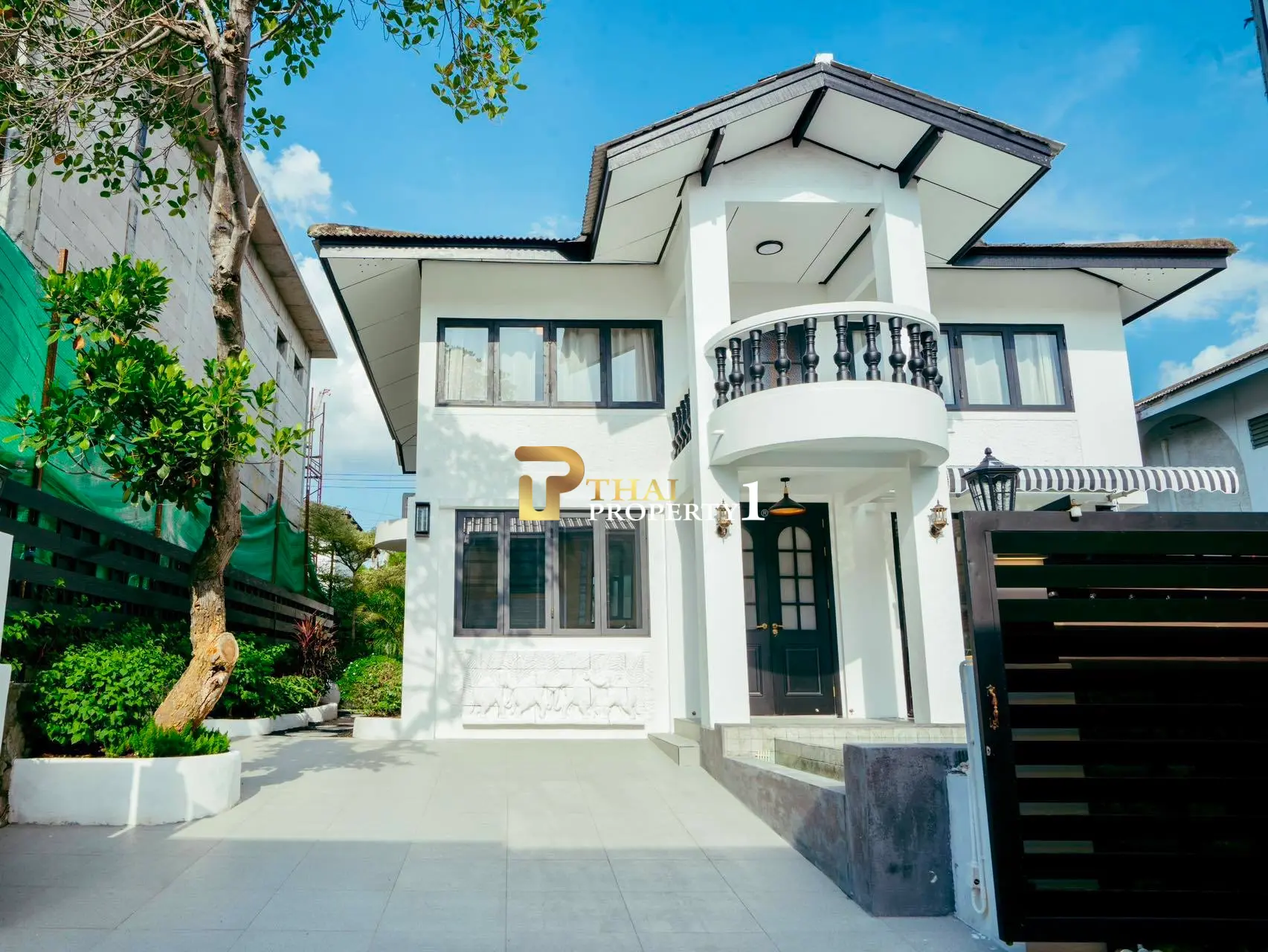 Spacious Great Located 4-Bedroom Pool Villa Near Jomtien Beach - Rental Investment