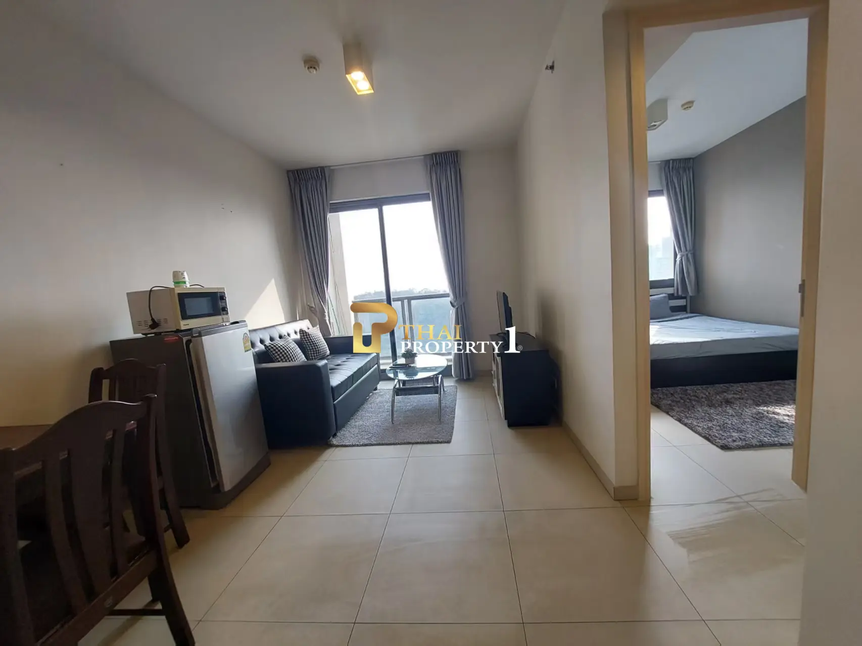 29th Floor 1-Bedroom Condo with Balcony and City Views AT Unixx South Pattaya Nong Prue, Pattaya