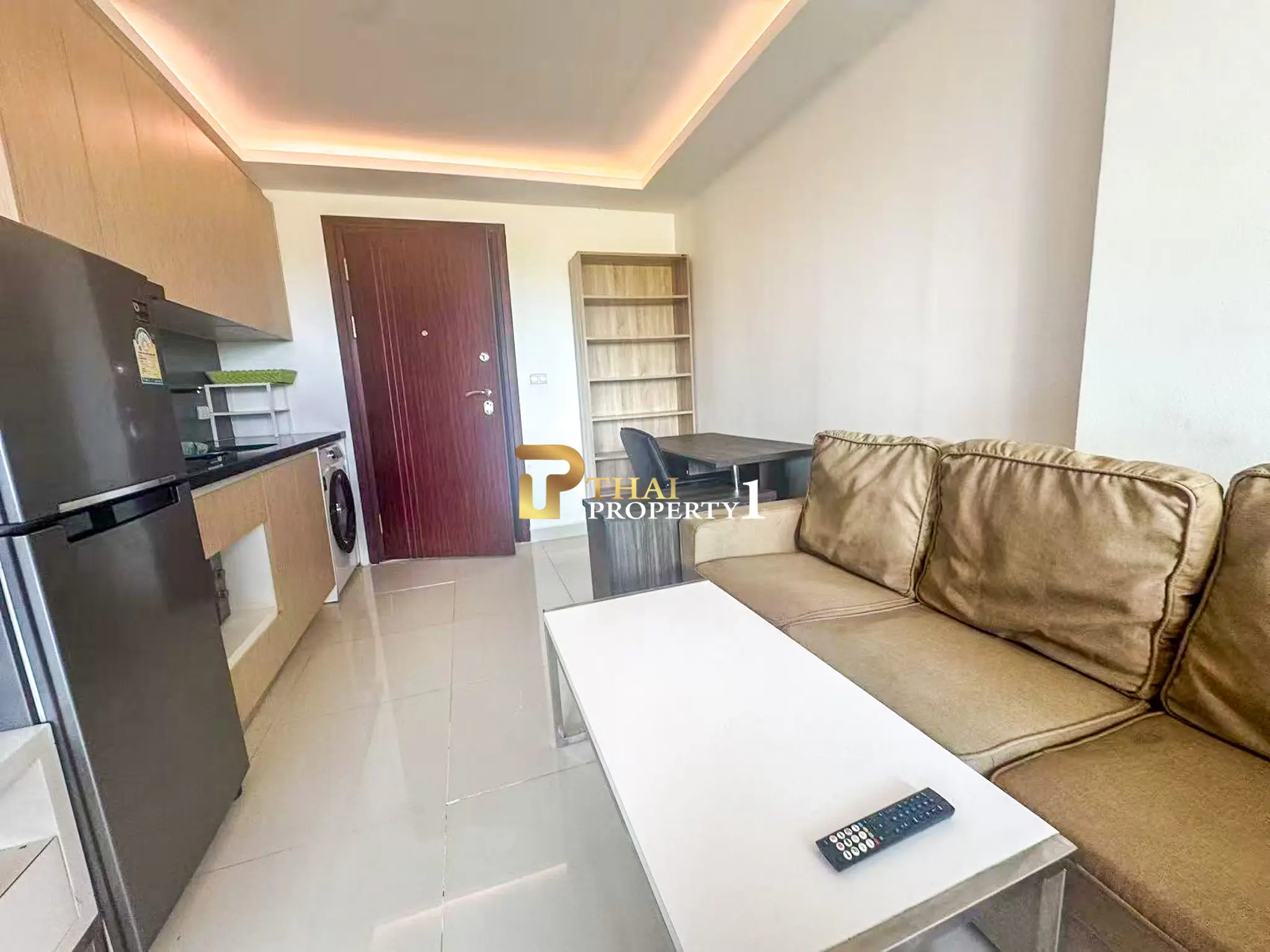 Cozy 1-Bedroom Foreigner Unit Condo with Balcony At Laguna Beach Resort 3 Maldives Jomtien Pattaya