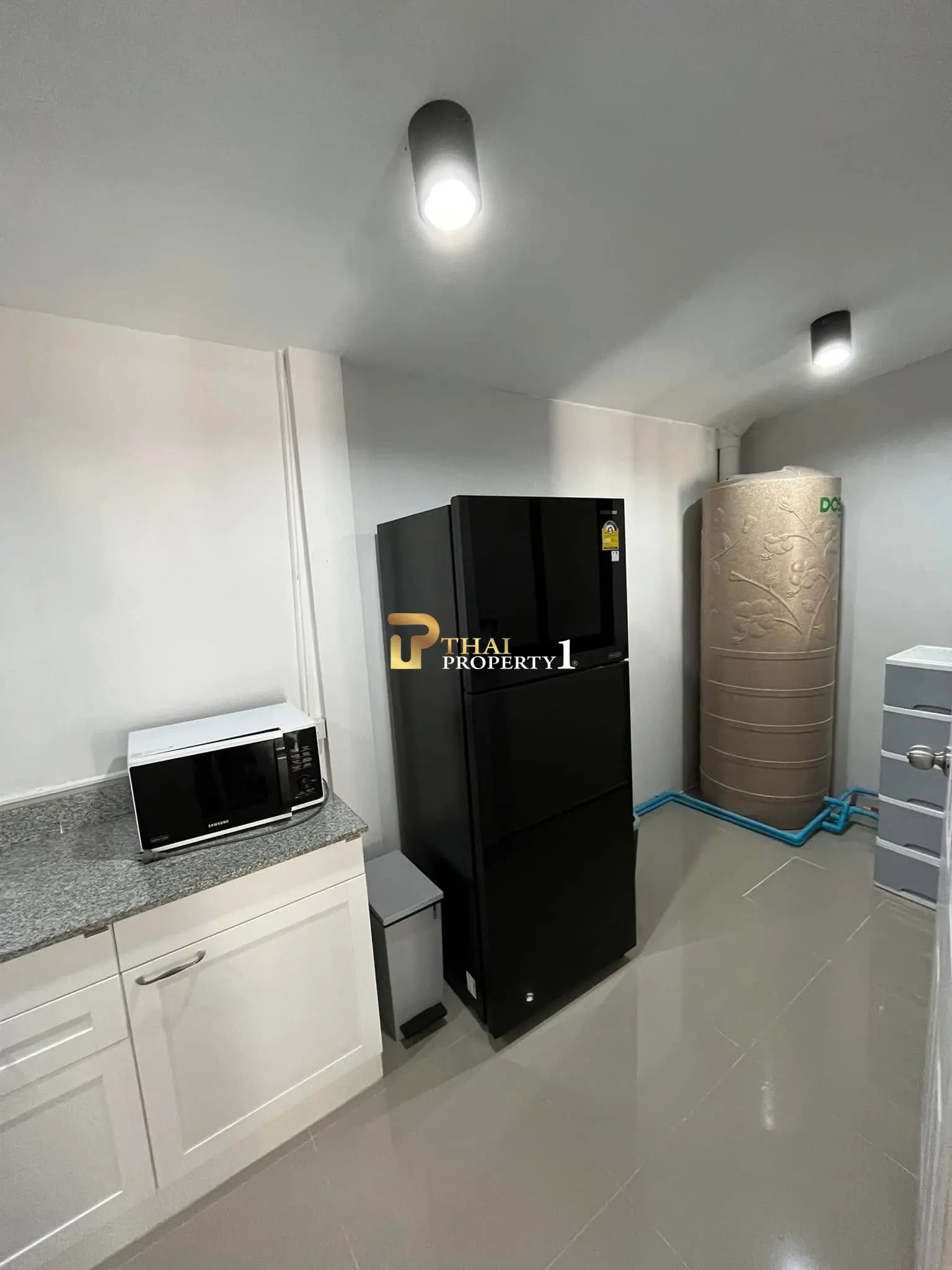 Two-Story Cozy 3-Bedroom House with Balcony and Gated in a Quiet Setting