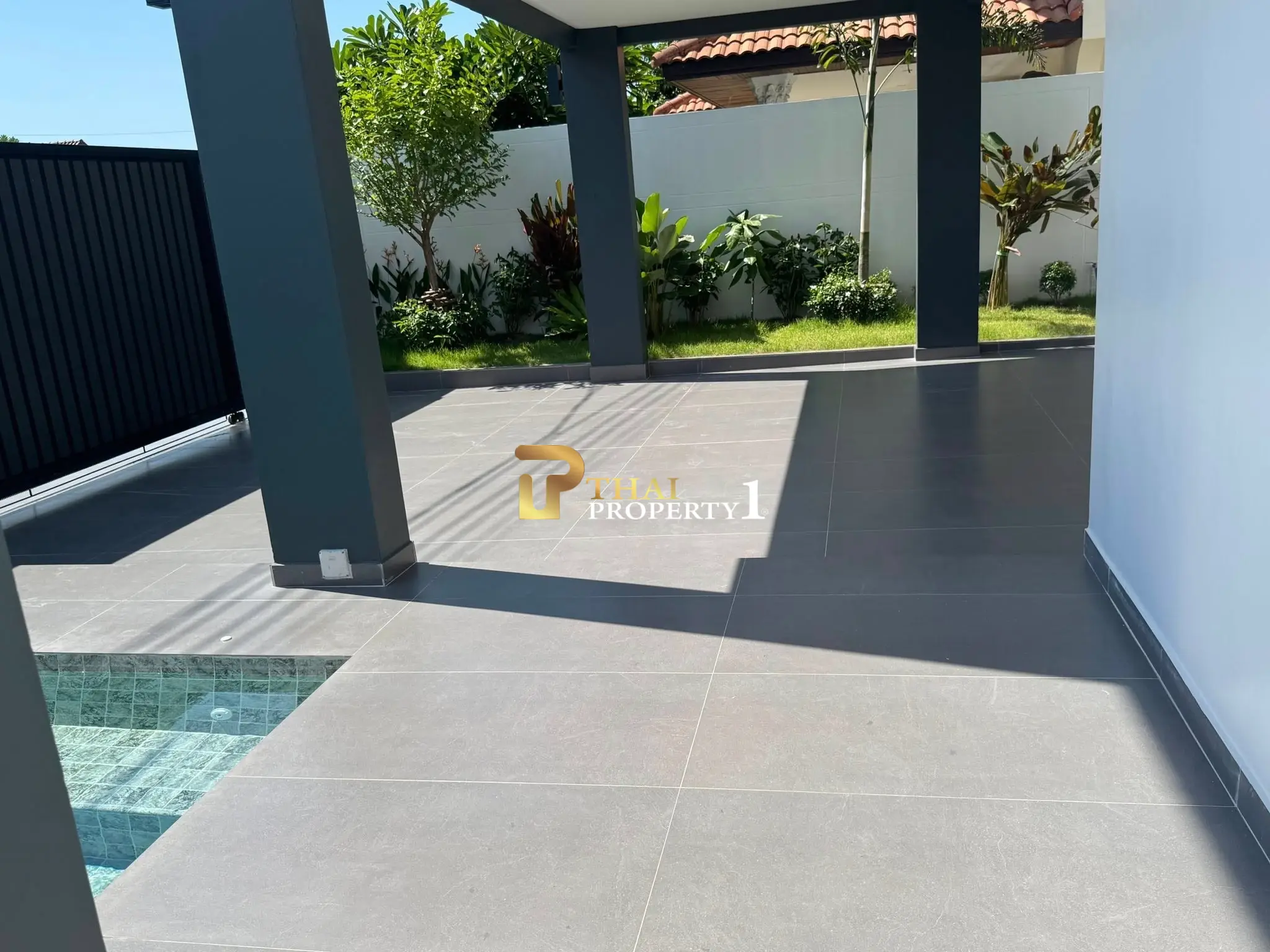 Spacious 6-Bedroom Villa with Modern Touches Just Minutes from Jomtien Beach