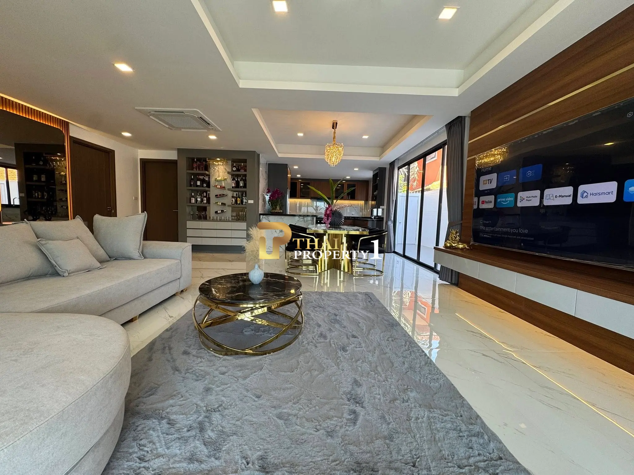 Spacious 6-Bedroom Villa with Modern Touches Just Minutes from Jomtien Beach