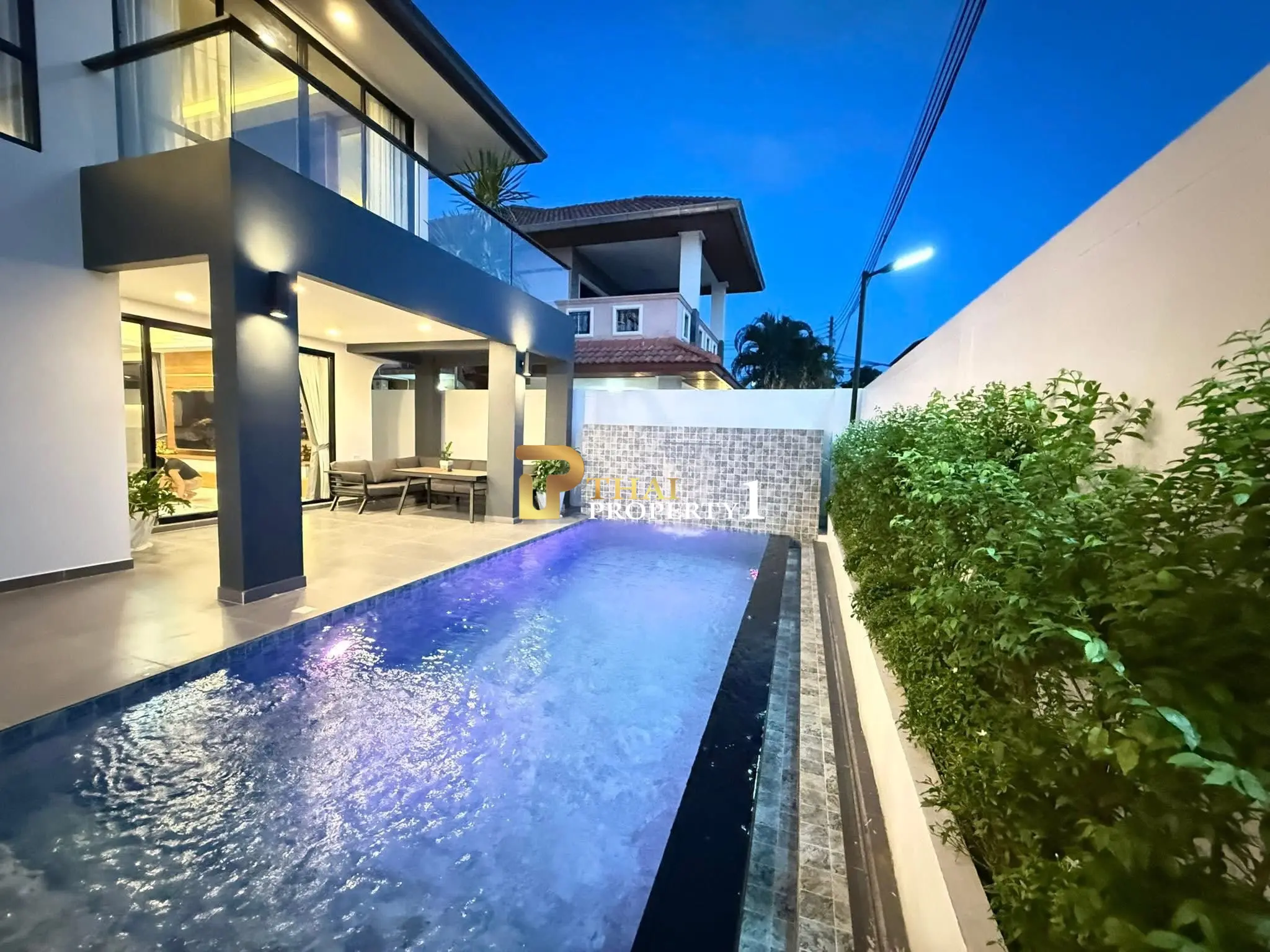 Spacious 6-Bedroom Villa with Modern Touches Just Minutes from Jomtien Beach