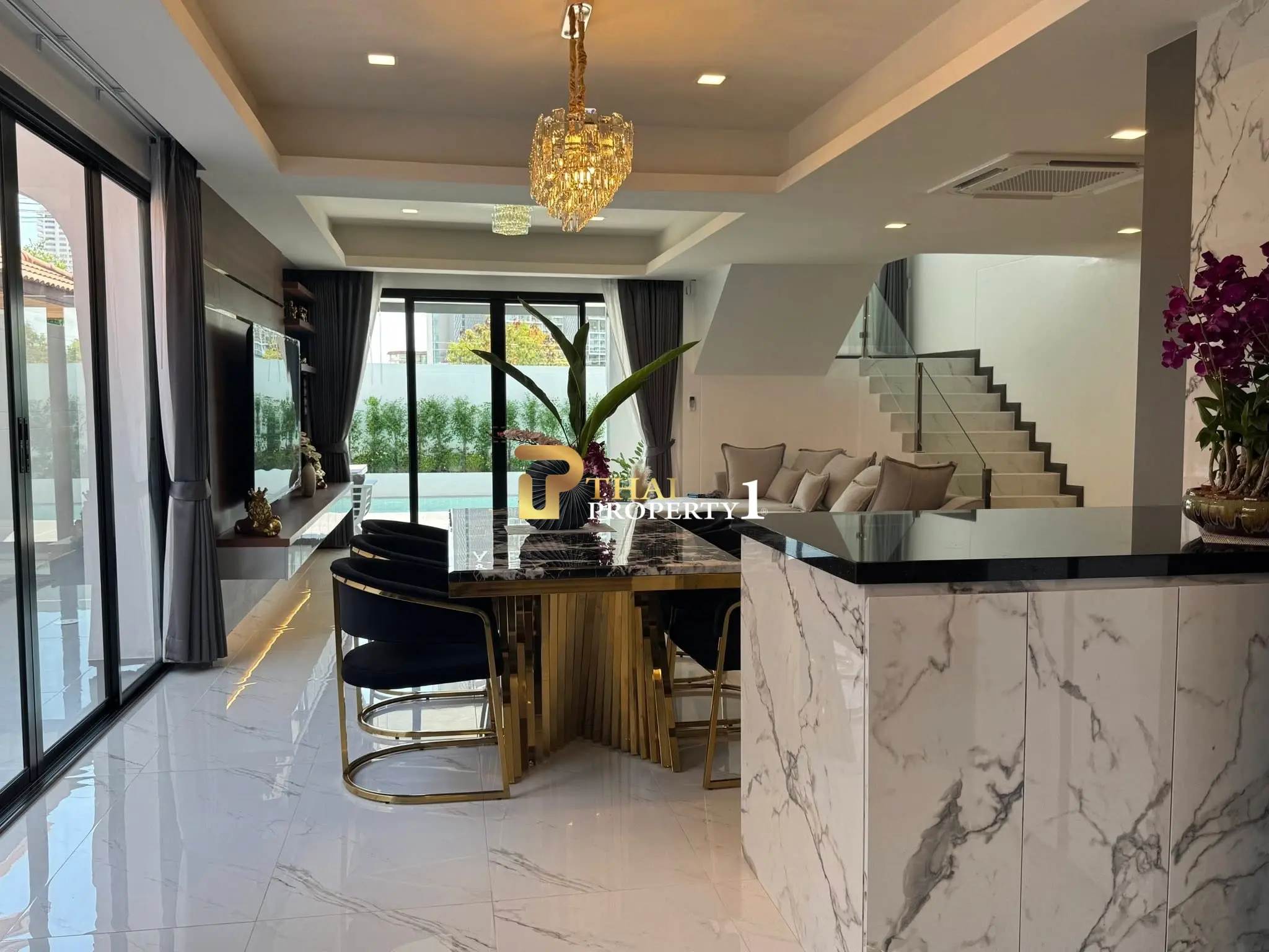Spacious 6-Bedroom Villa with Modern Touches Just Minutes from Jomtien Beach