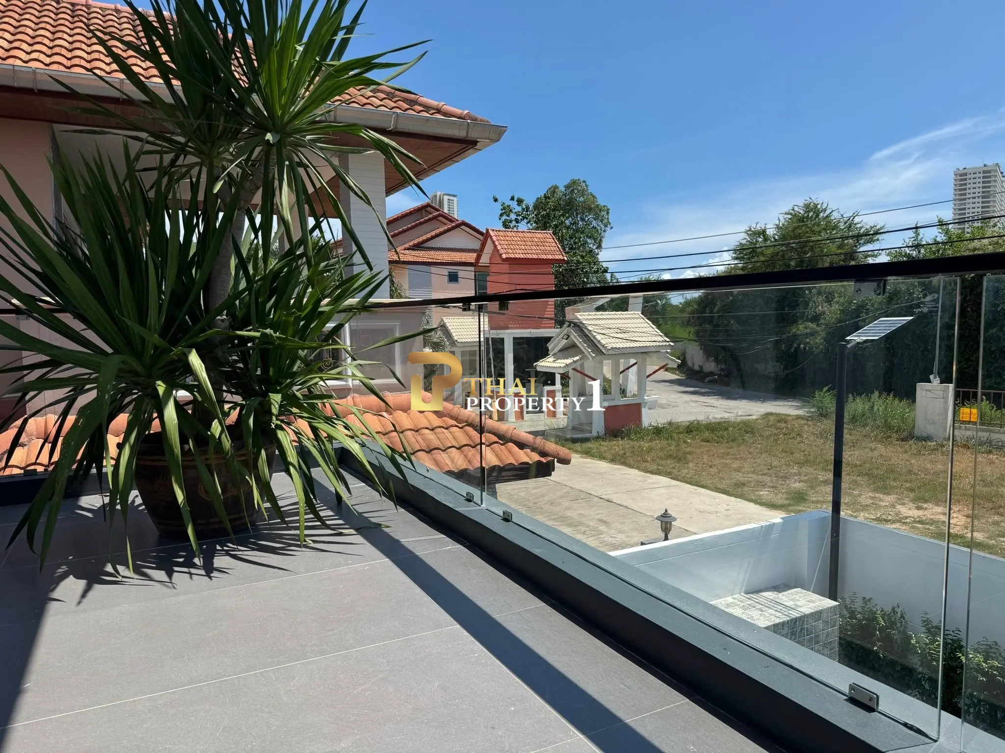 Spacious 6-Bedroom Villa with Modern Touches Just Minutes from Jomtien Beach