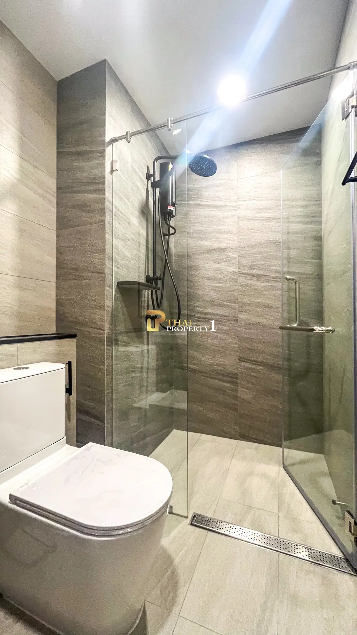New 2-Bedroom Facing Stunning Ocean & City Views on 10th Floor At Blue Whale Condo Hua Hin