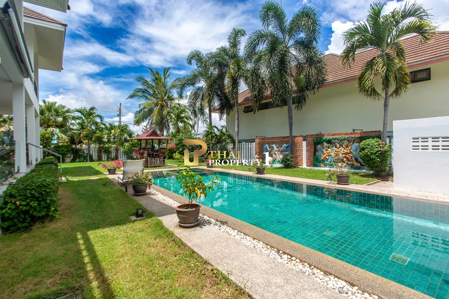 Central 3-Bedroom Private Pool Villa in Hua Hin Soi 88