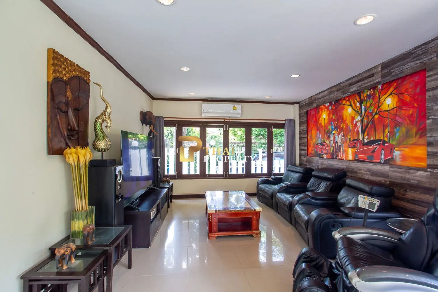 Central 3-Bedroom Private Pool Villa in Hua Hin Soi 88