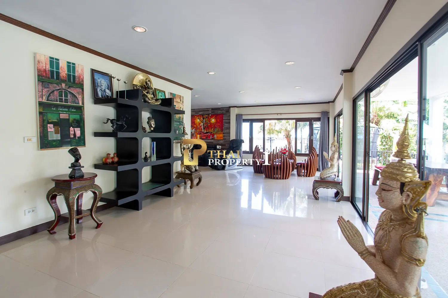 Central 3-Bedroom Private Pool Villa in Hua Hin Soi 88