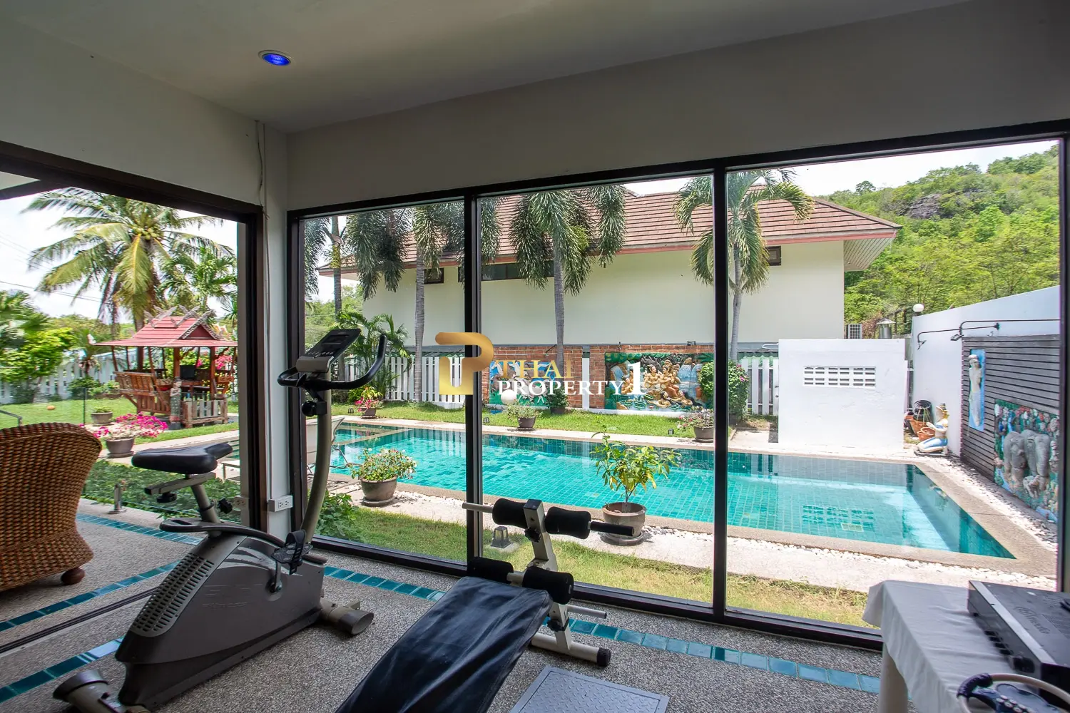 Central 3-Bedroom Private Pool Villa in Hua Hin Soi 88
