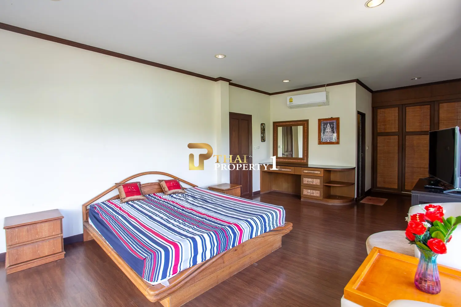 Central 3-Bedroom Private Pool Villa in Hua Hin Soi 88
