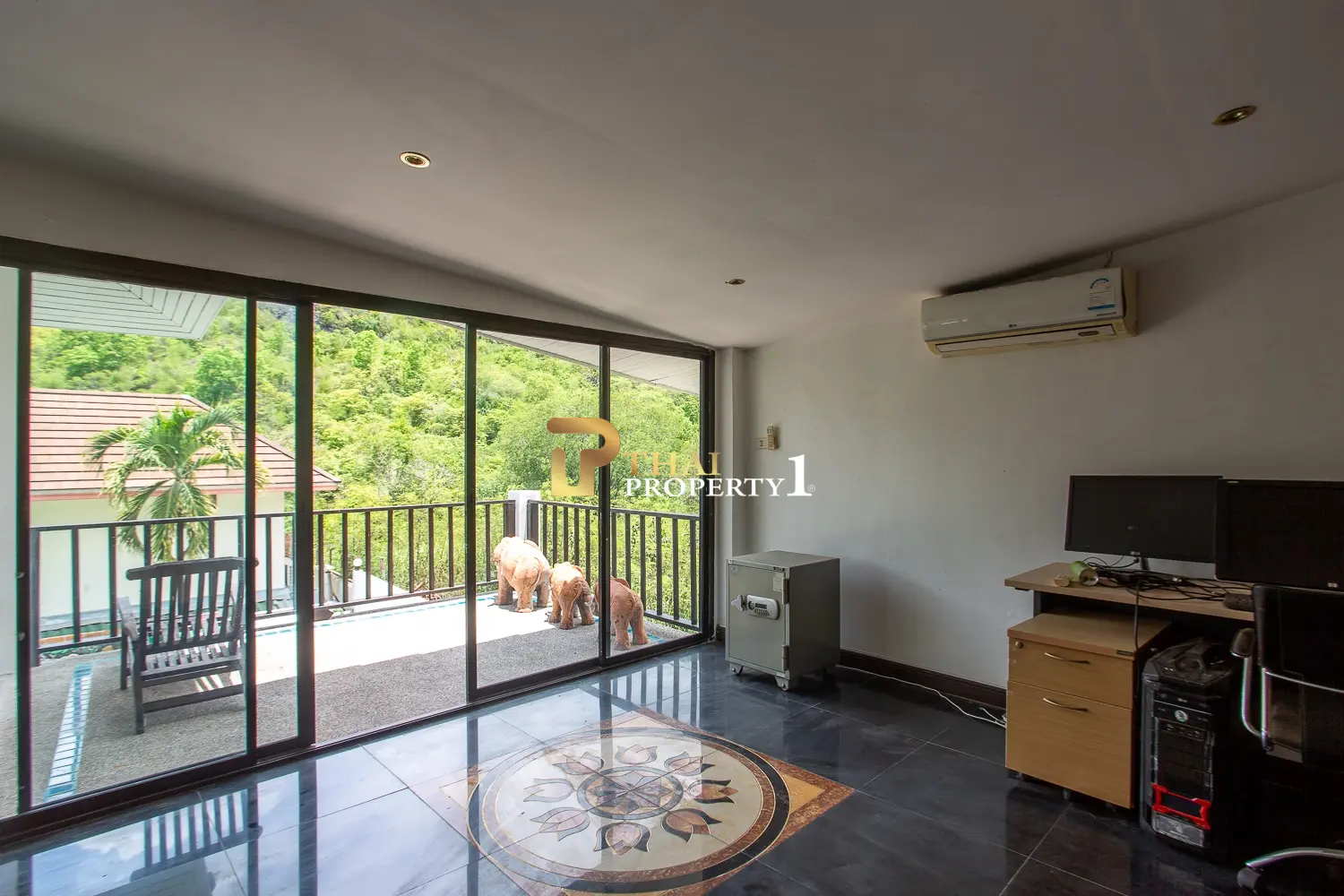 Central 3-Bedroom Private Pool Villa in Hua Hin Soi 88