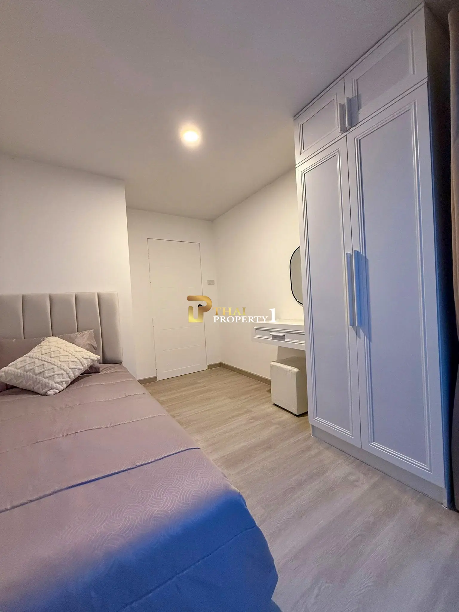 Charming 2-Bedroom Two-Story Townhuose in Nong Prue, Pattaya