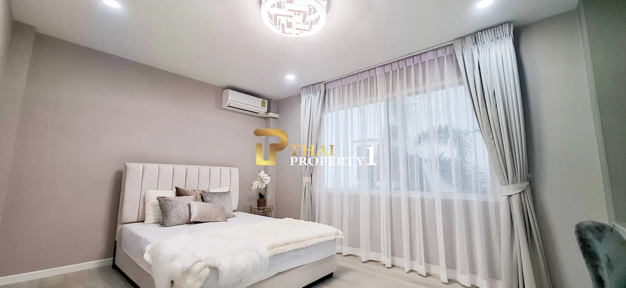 ขายพูลวิลล่า ใกล้หาดจอมเทียน 4 ห้องนอน สไตล์โมเดิร์น 