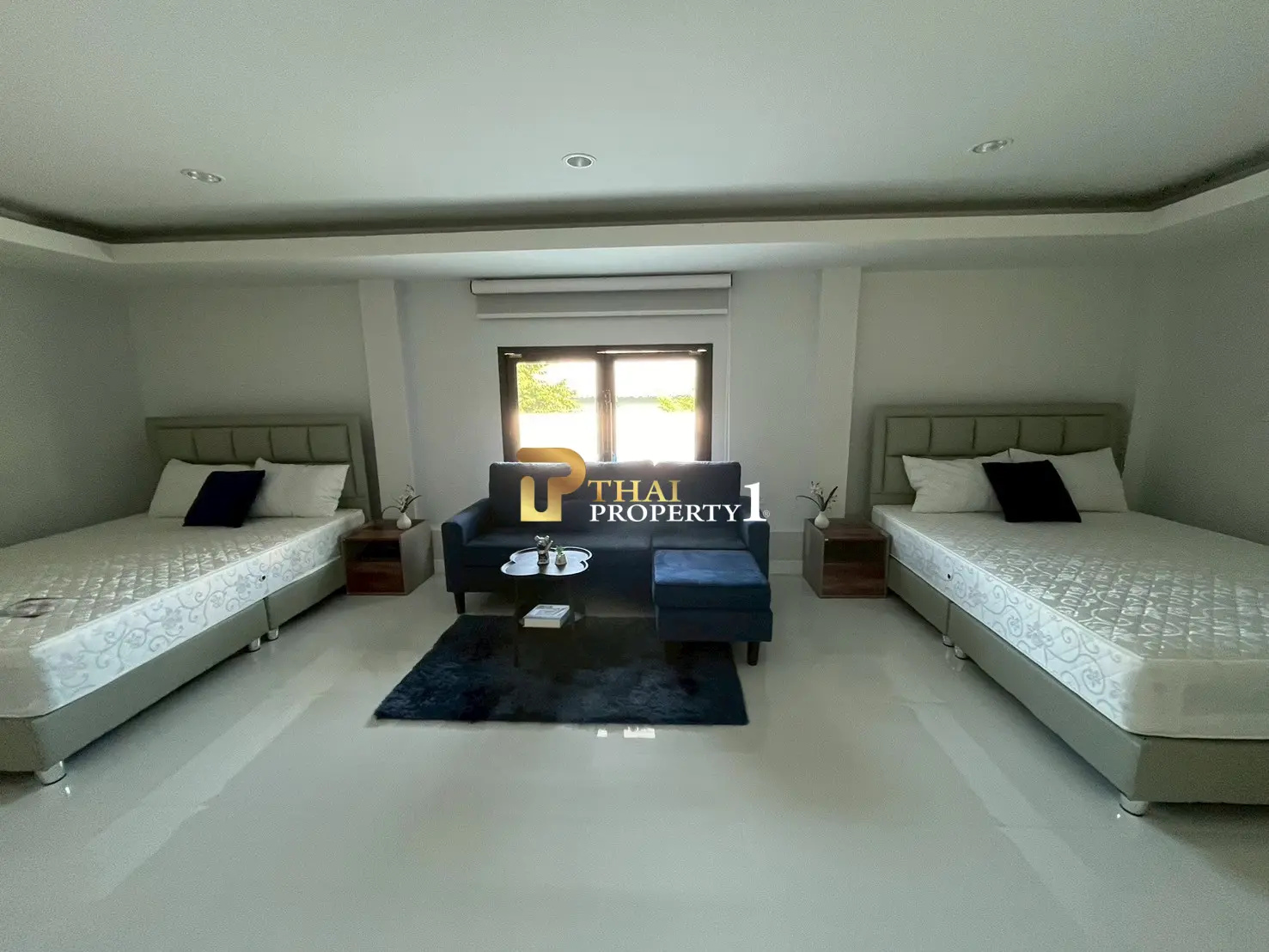 Spacious 4-Bedroom Modern Pool Villa Near Wongamat Beach