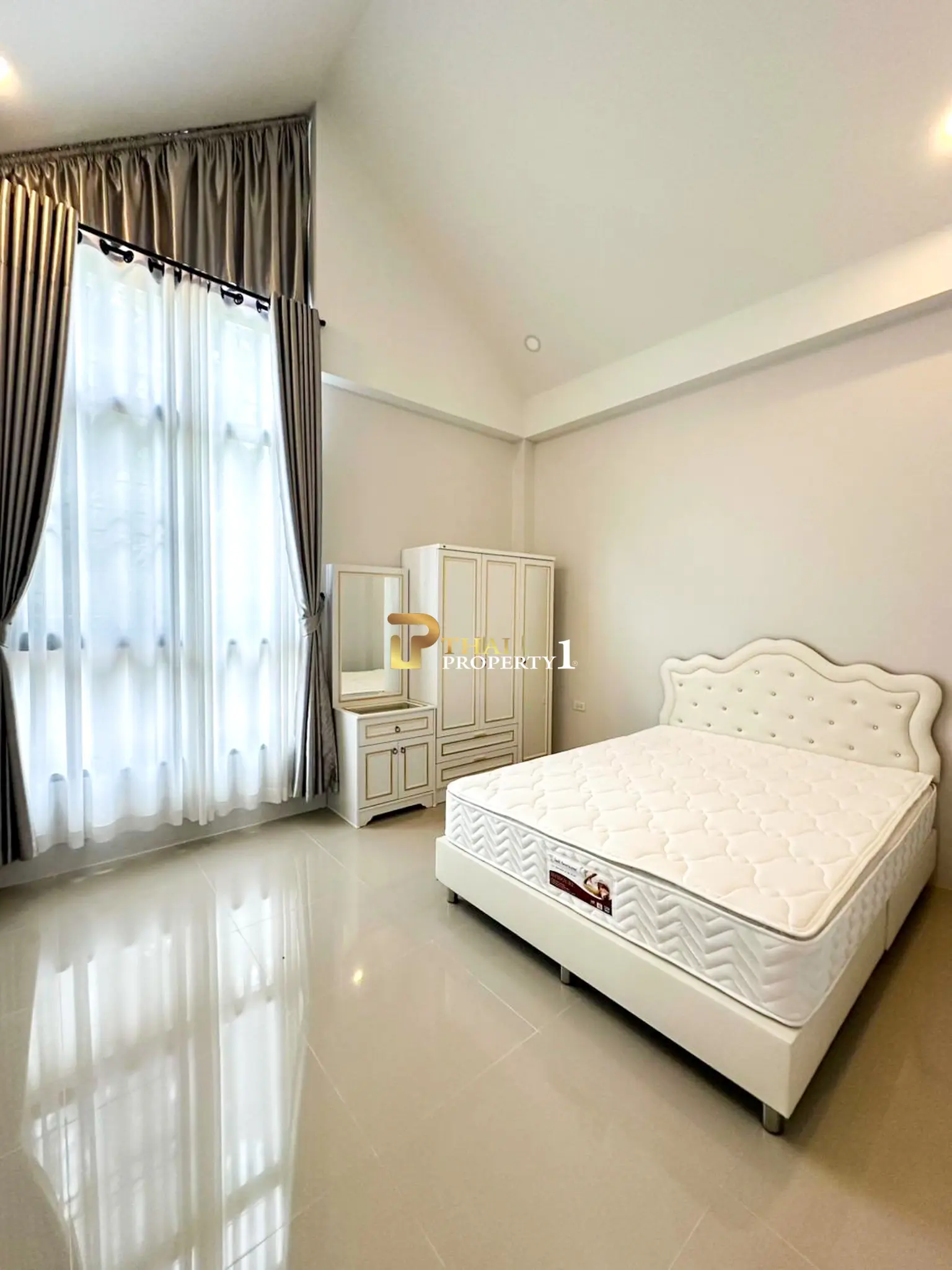 บ้านเดี่ยวพร้อมสระว่ายน้ำ 3 ห้องนอน ใกล้อ่างเก็บน้ำมาบประชัน