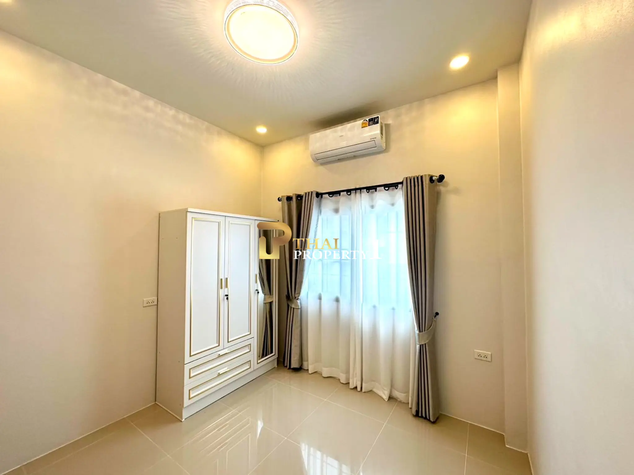 บ้านเดี่ยวพร้อมสระว่ายน้ำ 3 ห้องนอน ใกล้อ่างเก็บน้ำมาบประชัน
