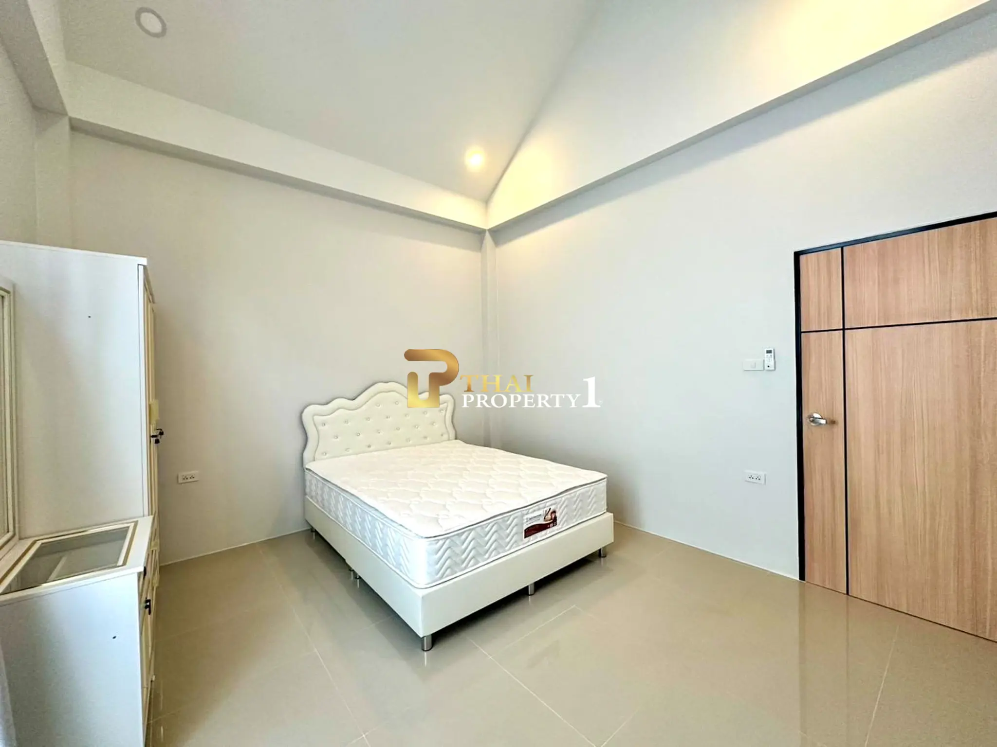 บ้านเดี่ยวพร้อมสระว่ายน้ำ 3 ห้องนอน ใกล้อ่างเก็บน้ำมาบประชัน