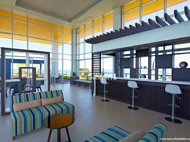 Cozy 1-Bedroom Condo on 17th Floor in Jomtien with Bright, Practical Layout