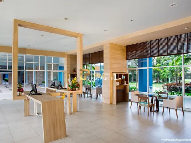 Cozy 1-Bedroom Condo on 17th Floor in Jomtien with Bright, Practical Layout