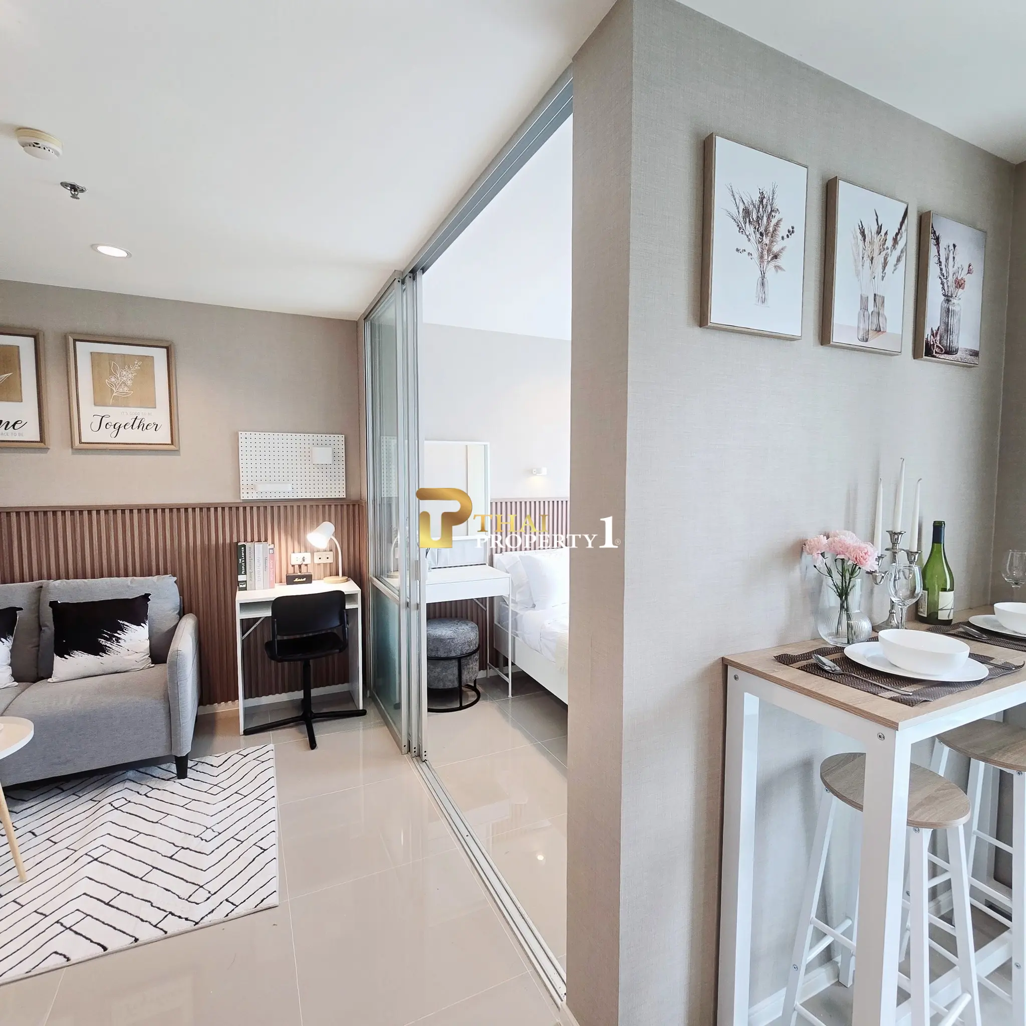 Cozy 1-Bedroom Condo on 17th Floor in Jomtien with Bright, Practical Layout