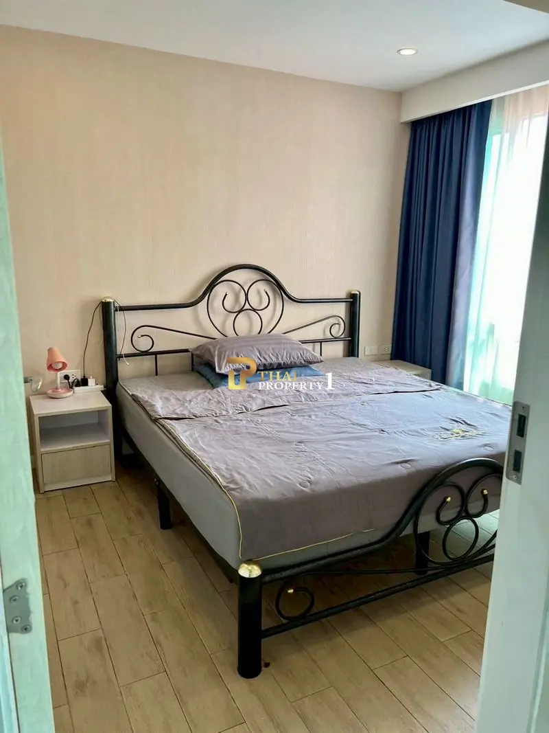 One Bedroom Condo with Balcony in Seven Seas Condo Resort, Jomtien