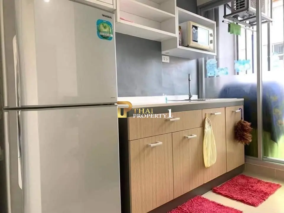 Cozy 2-Bedroom Condo with Bright Living Space and Balcony in Pattaya