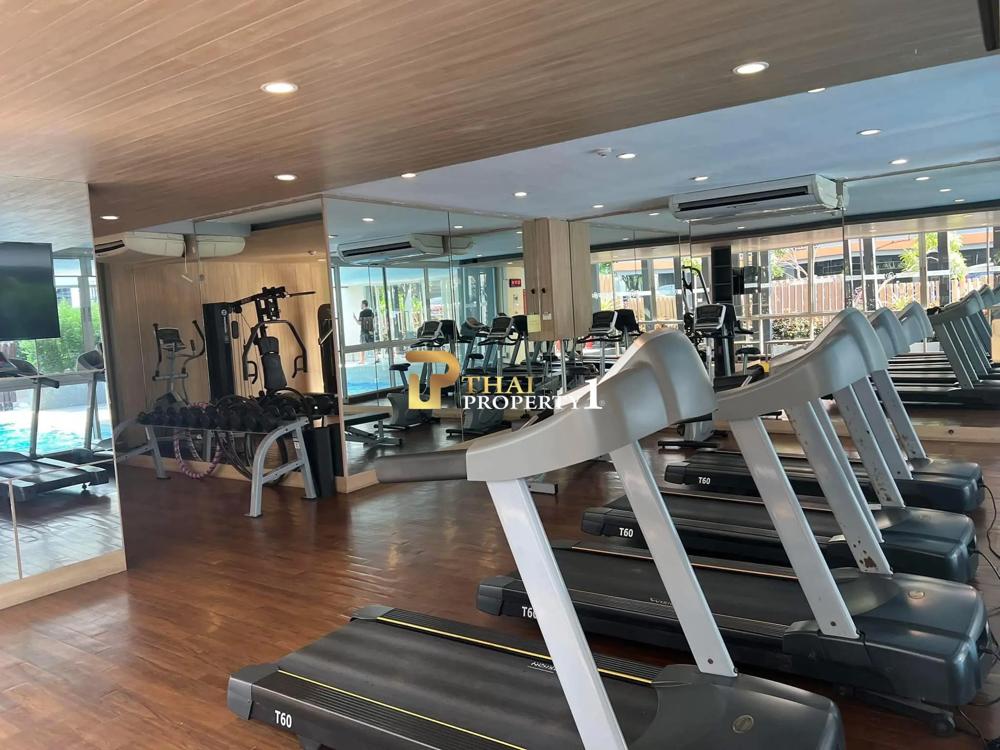 Cozy 2-Bedroom Condo with Bright Living Space and Balcony in Pattaya