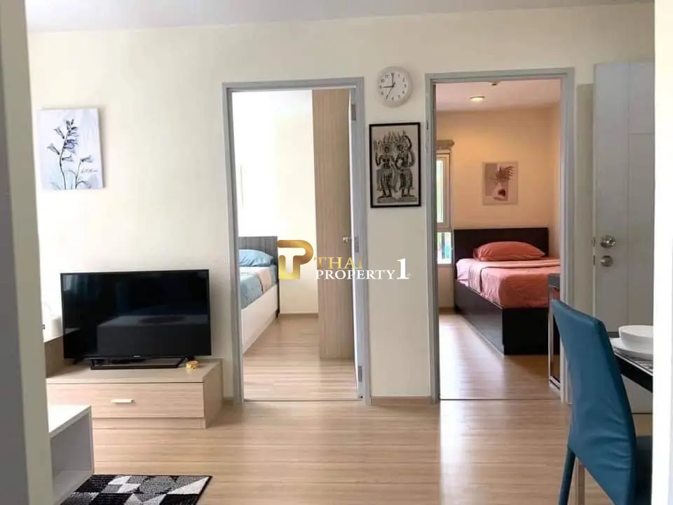 Cozy 2-Bedroom Condo with Bright Living Space and Balcony in Pattaya