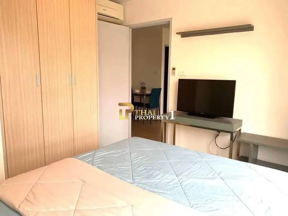 Cozy 2-Bedroom Condo with Bright Living Space and Balcony in Pattaya