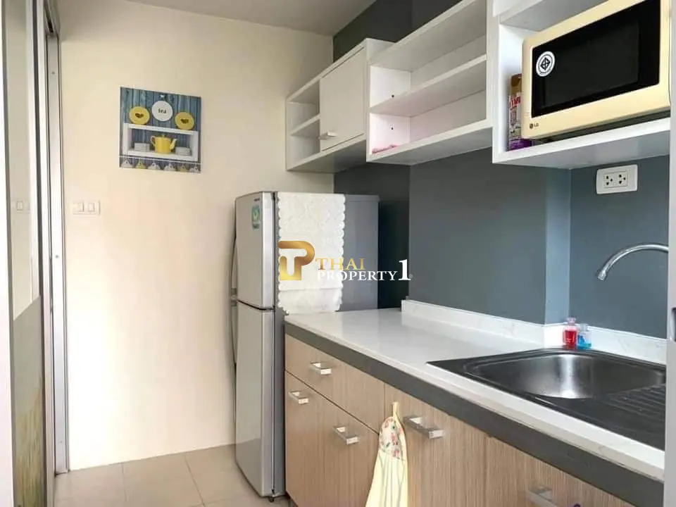 Cozy 2-Bedroom Condo with Bright Living Space and Balcony in Pattaya