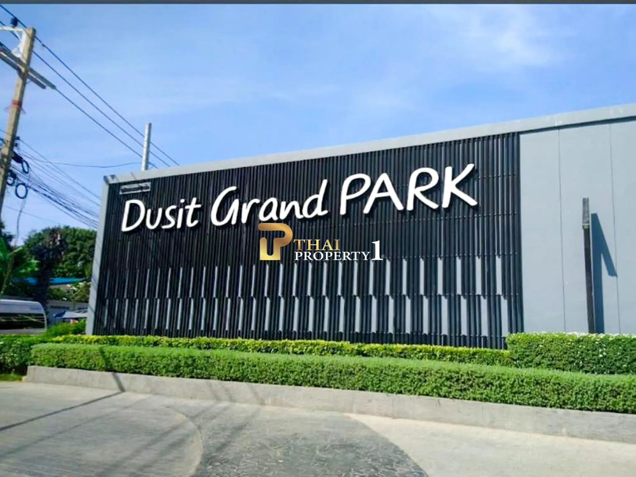 2-Bedroom Condo with Pool View for Sale at Dusit Grand Park 1 Jomtien